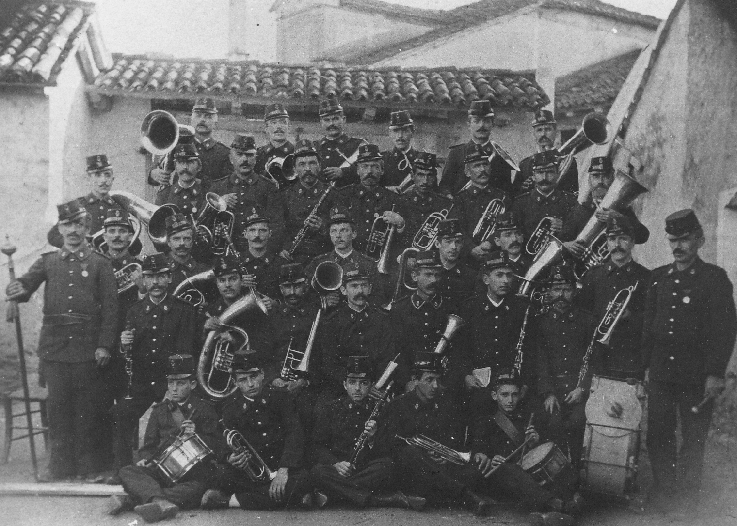 La banda nel 1898